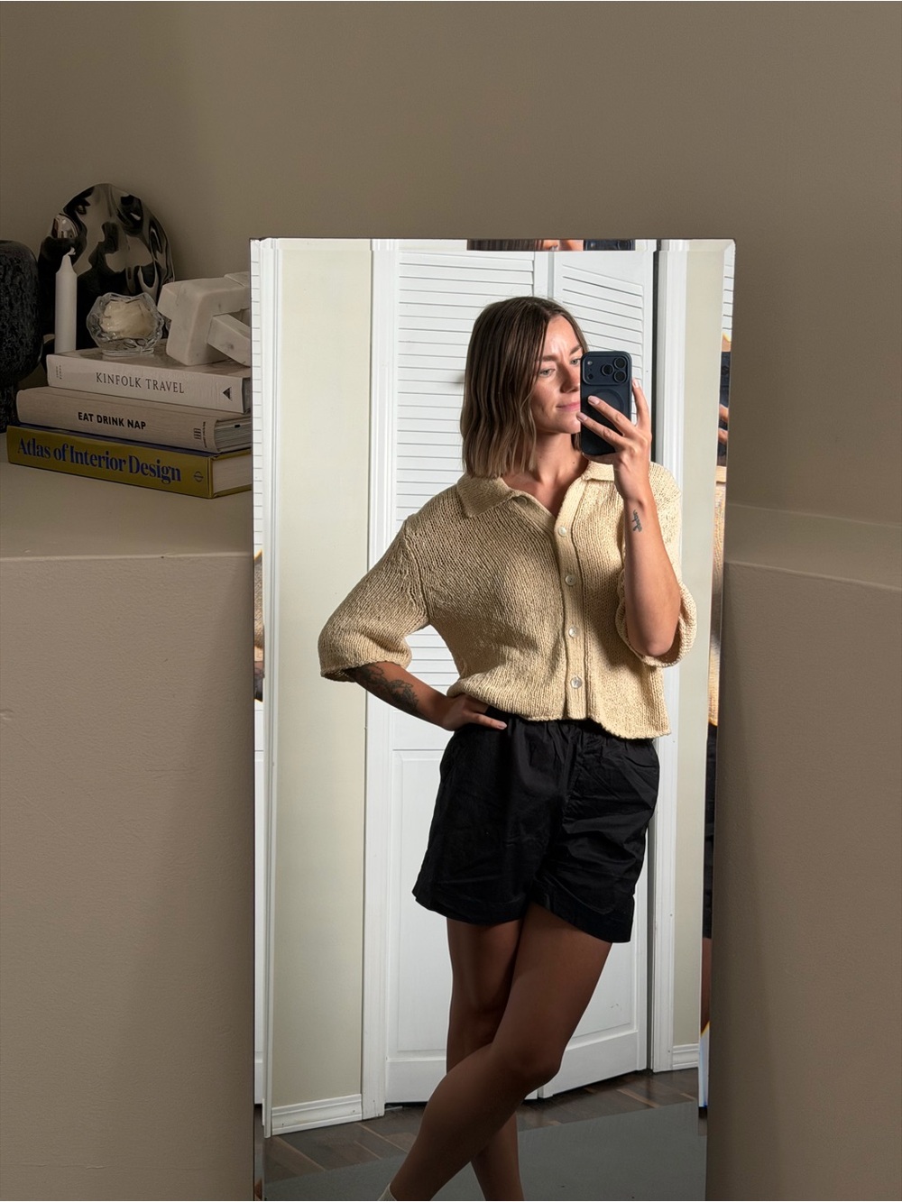 Beige Collared Button-Front Cropped Knit Shirt